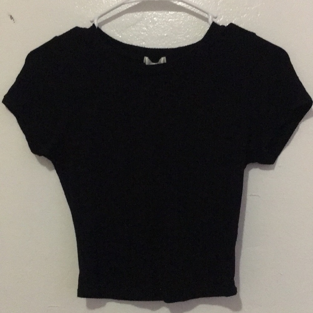 plain black shirt